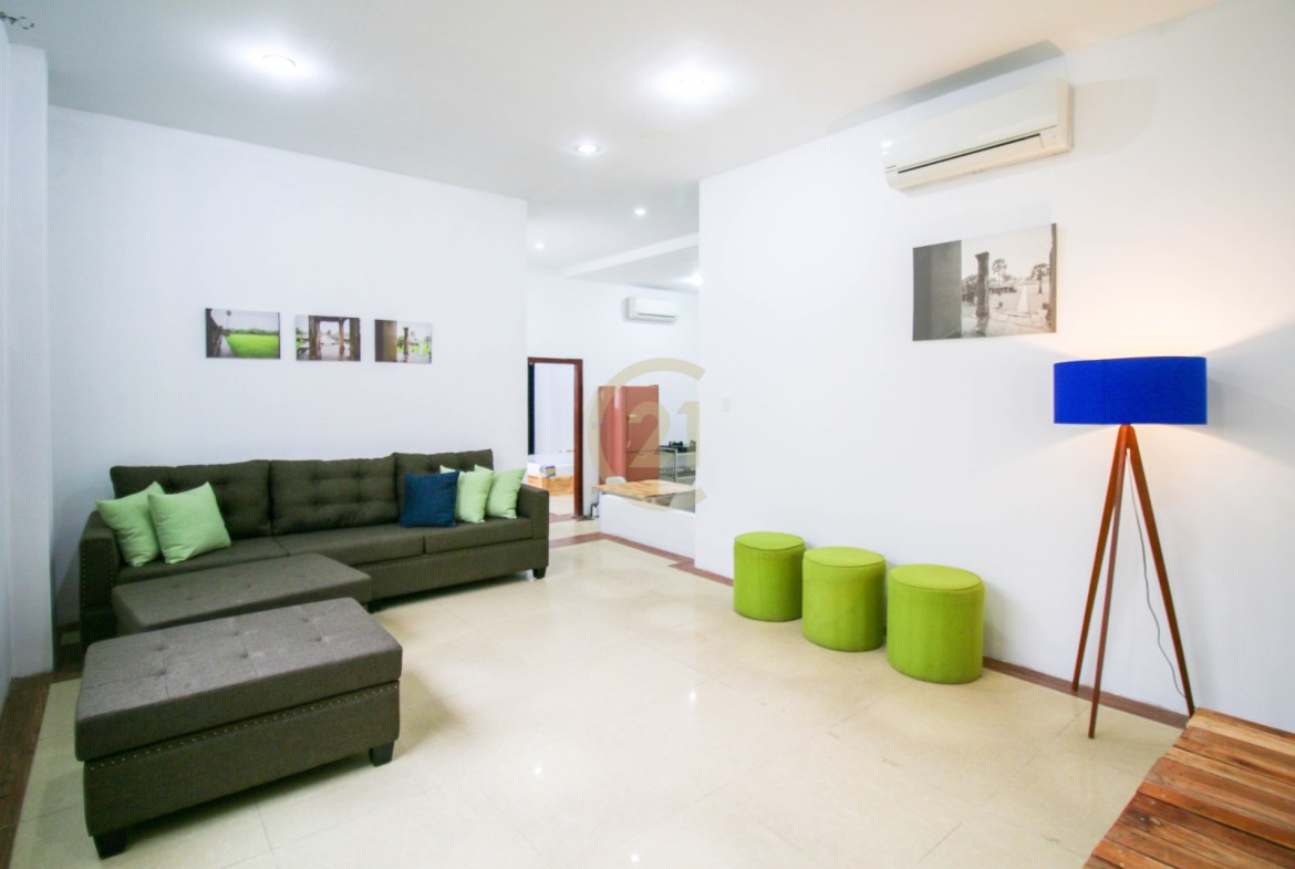 Spacious One Bed for rent In Toul Tom Poung