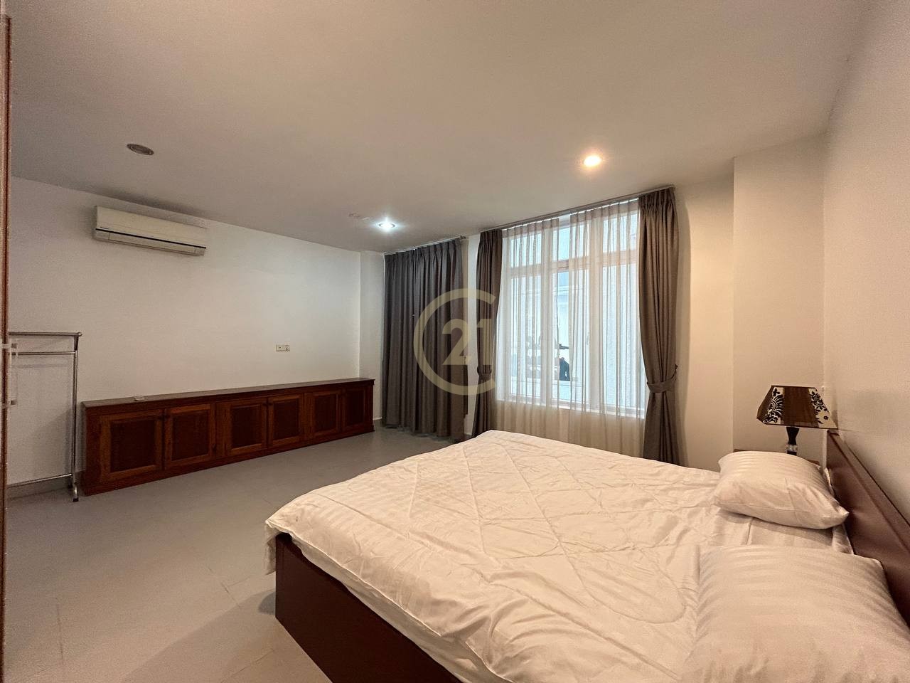photo_11_2024-04-11_11-47-01 Brand New Three-Bed for rent At Toul tomPoung
