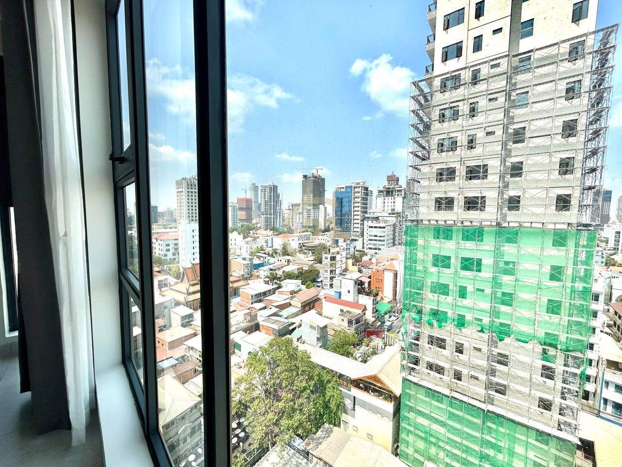 photo_12_2024-04-05_14-01-30 2 BEDROOM FOR RENT AT TONLE BASSAC