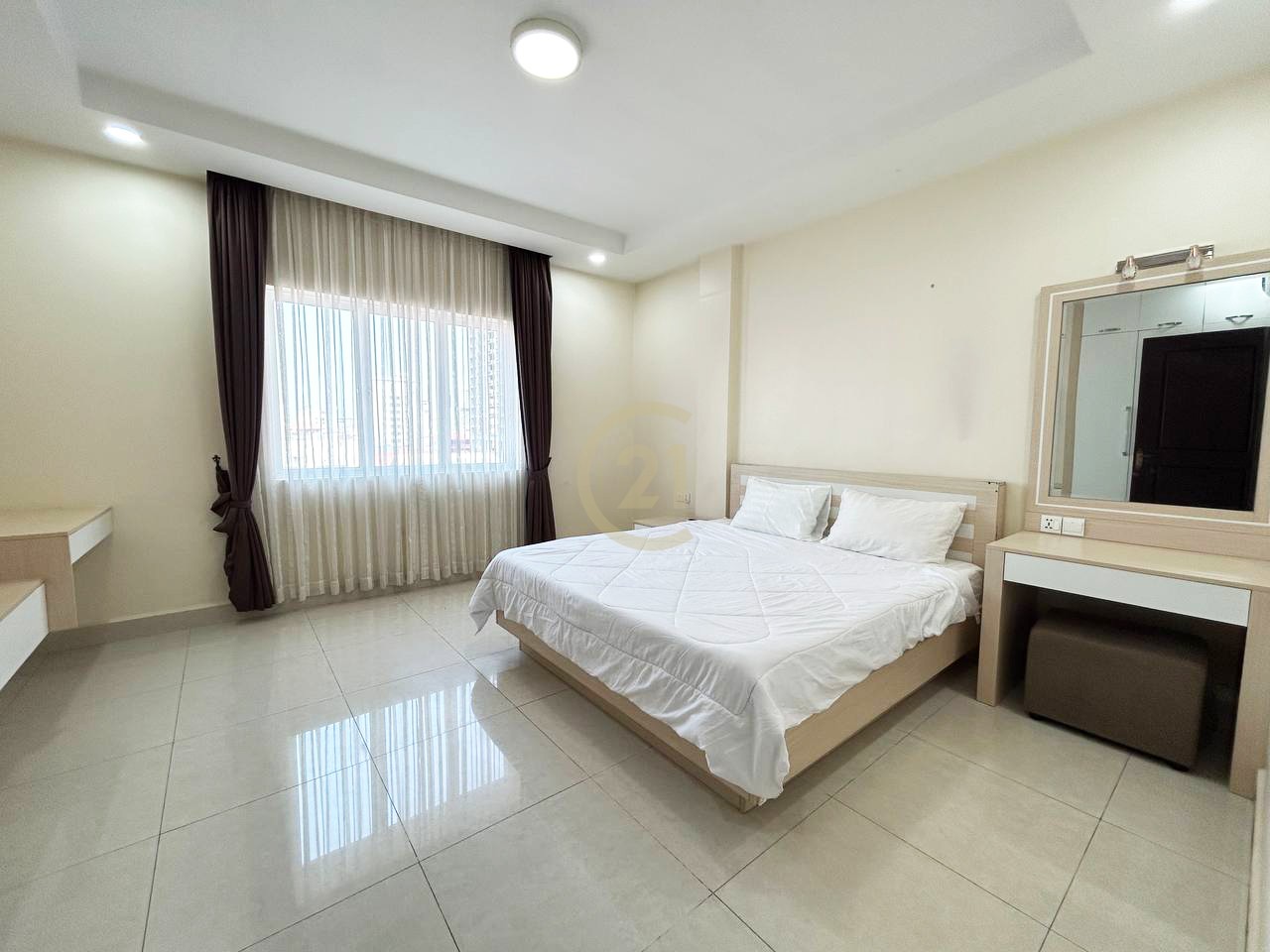 photo_12_2024-04-19_15-10-20 Luxury 2 BR Ap for rent at Toul Tom Poung