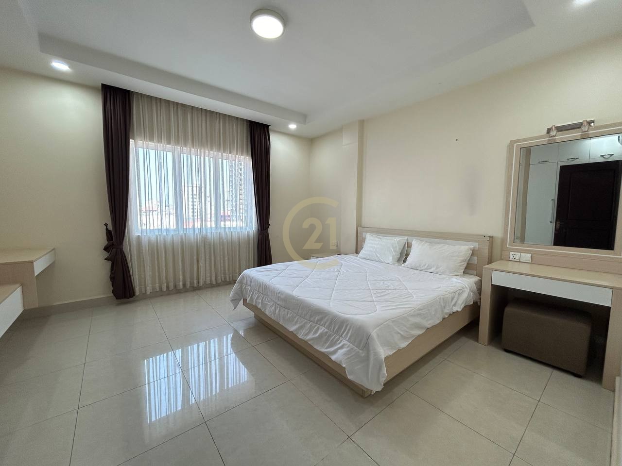 photo_12_2024-04-19_15-10-20 Luxury 2 BR Ap for rent at Toul Tom Poung