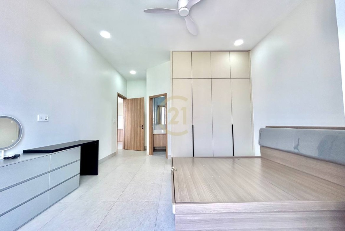 2 Bed Apartment for rent at Tonle Bassac