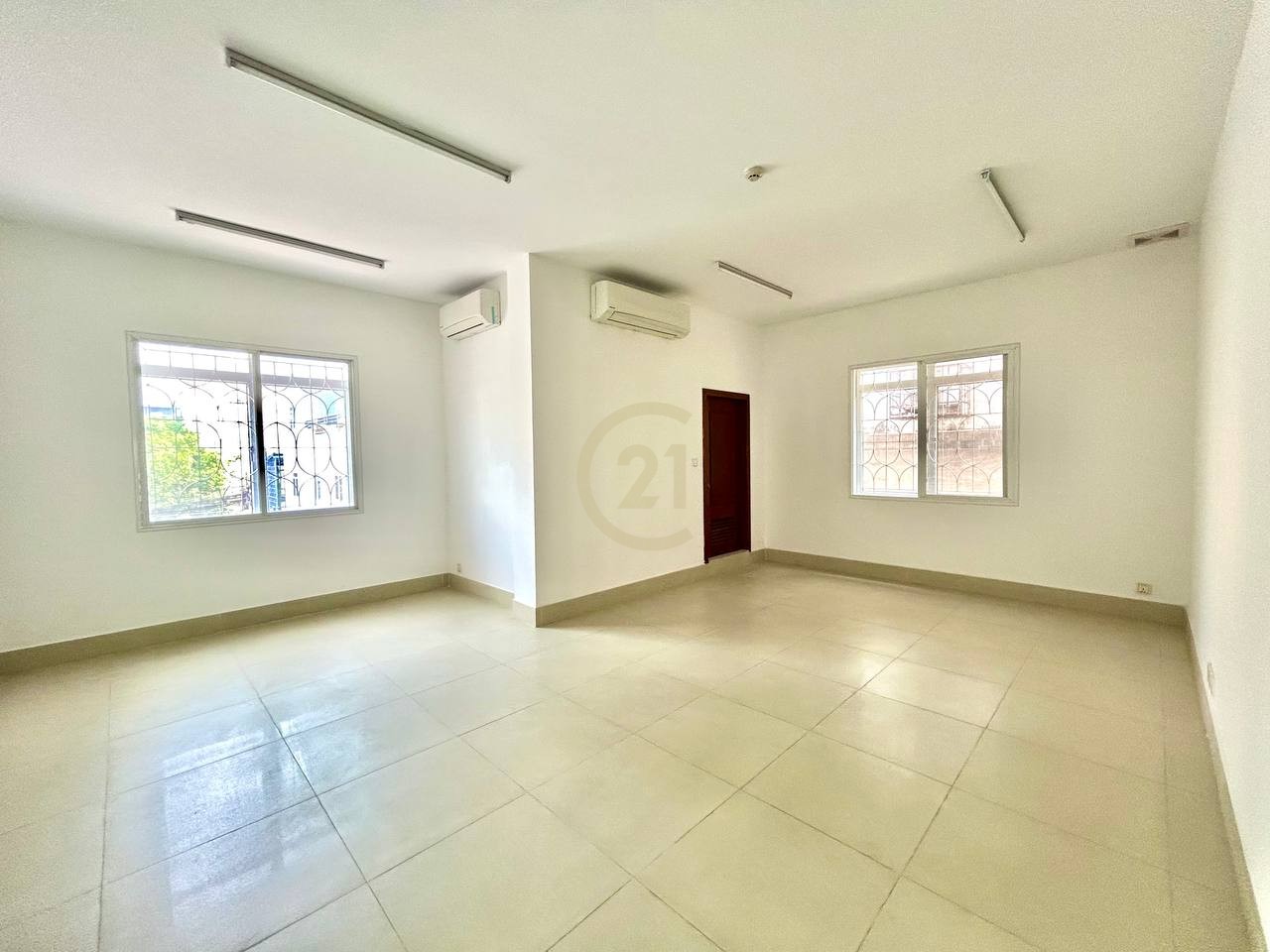photo_17_2024-04-17_15-28-14 OFFICE FOR RENT AT DAUN PENH