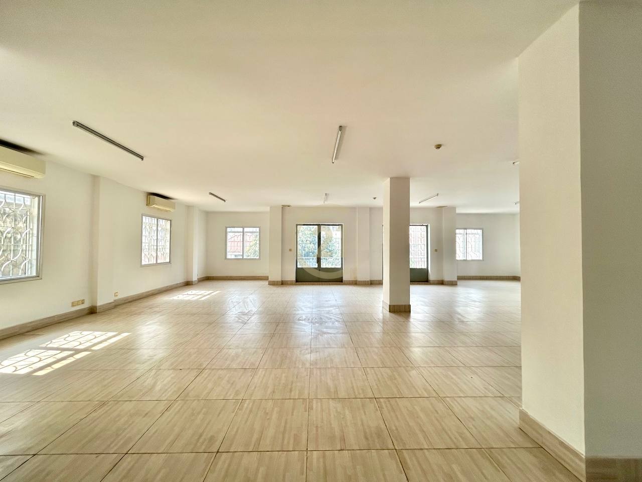 photo_18_2024-04-17_15-28-14 OFFICE FOR RENT AT DAUN PENH