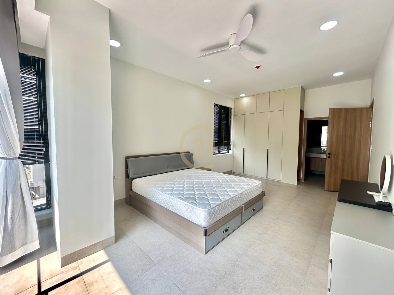 photo_19_2024-04-05_14-01-30 2 BEDROOM FOR RENT AT TONLE BASSAC