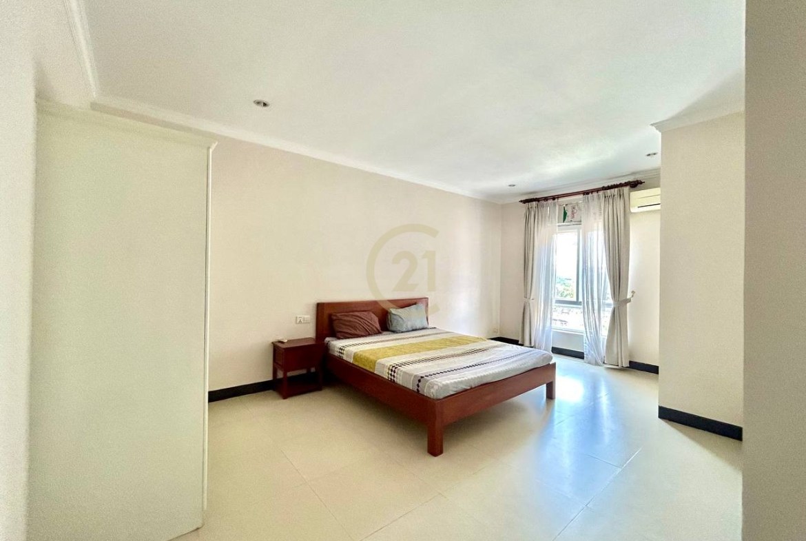 2 Bedroom for rent at Tonle Bassac