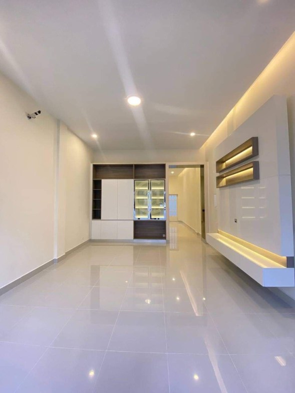 SHOP HOUSE FOR RENT AT PENGHOUT BOENGSNOR