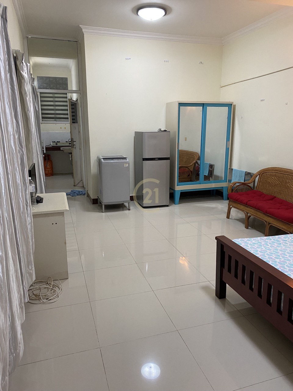 STUDIO ROOM FOR RENT AT TOUL TOMPUNG