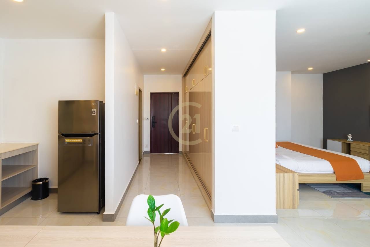 STUDIO ROOM FOR RENT AT TOUL TOMPUNG