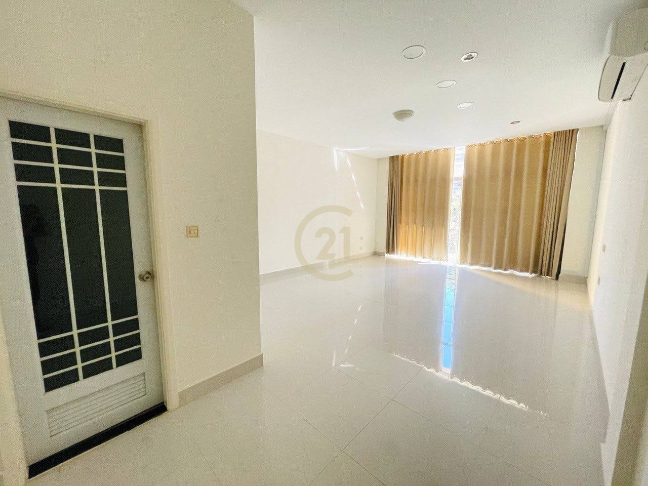 Shophouse For Sale At Peng Huoth