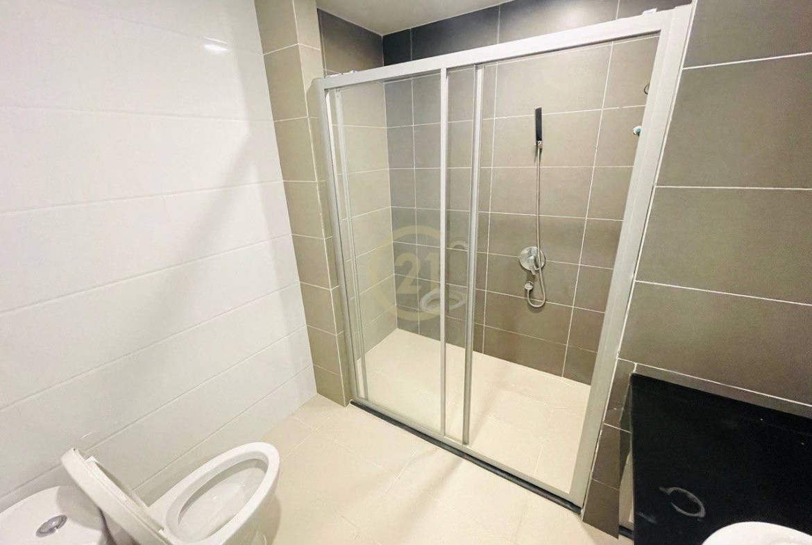 Shophouse For Sale At Peng Huoth