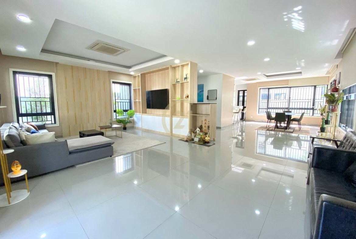 Queen A Villa for Rent Borey Chip Mong 598