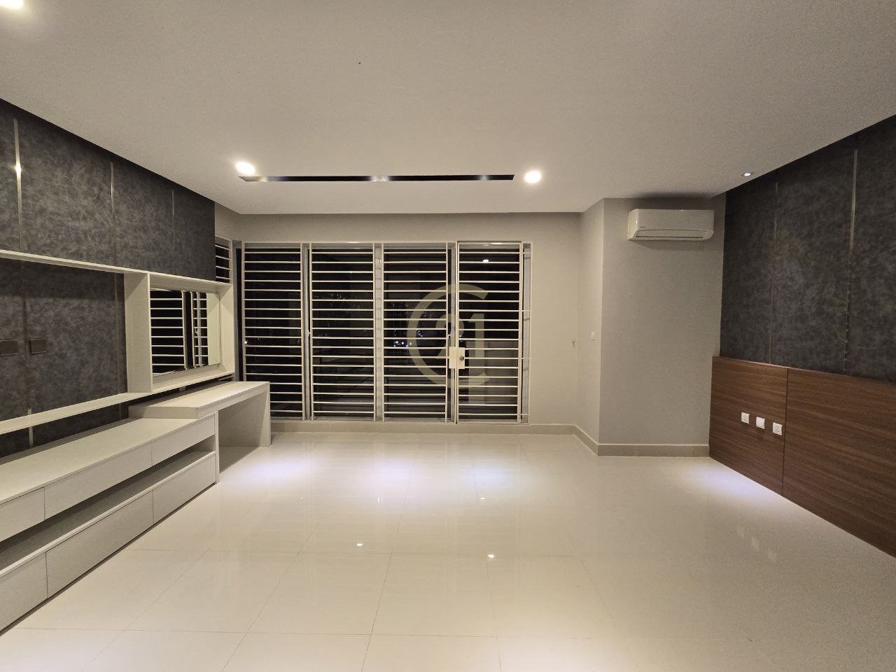 photo_2024-04-12_15-04-00