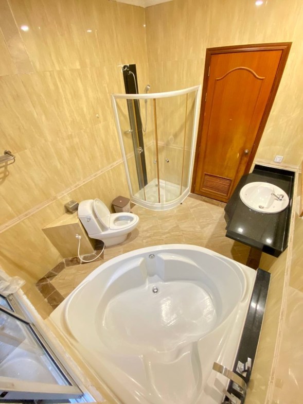 WESTERN ONE BEDROOM FOR RENT