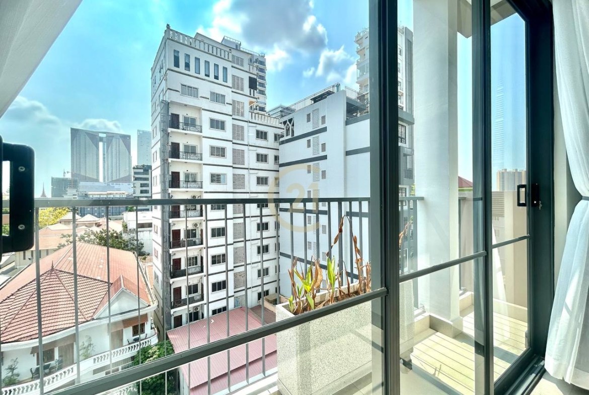 2 BEDROOM FOR RENT AT TONLE BASSAC