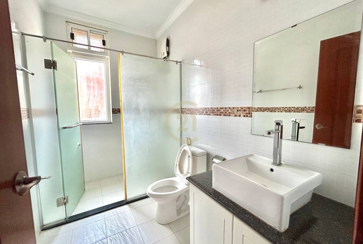 2 Bedroom for rent at Tonle Bassac