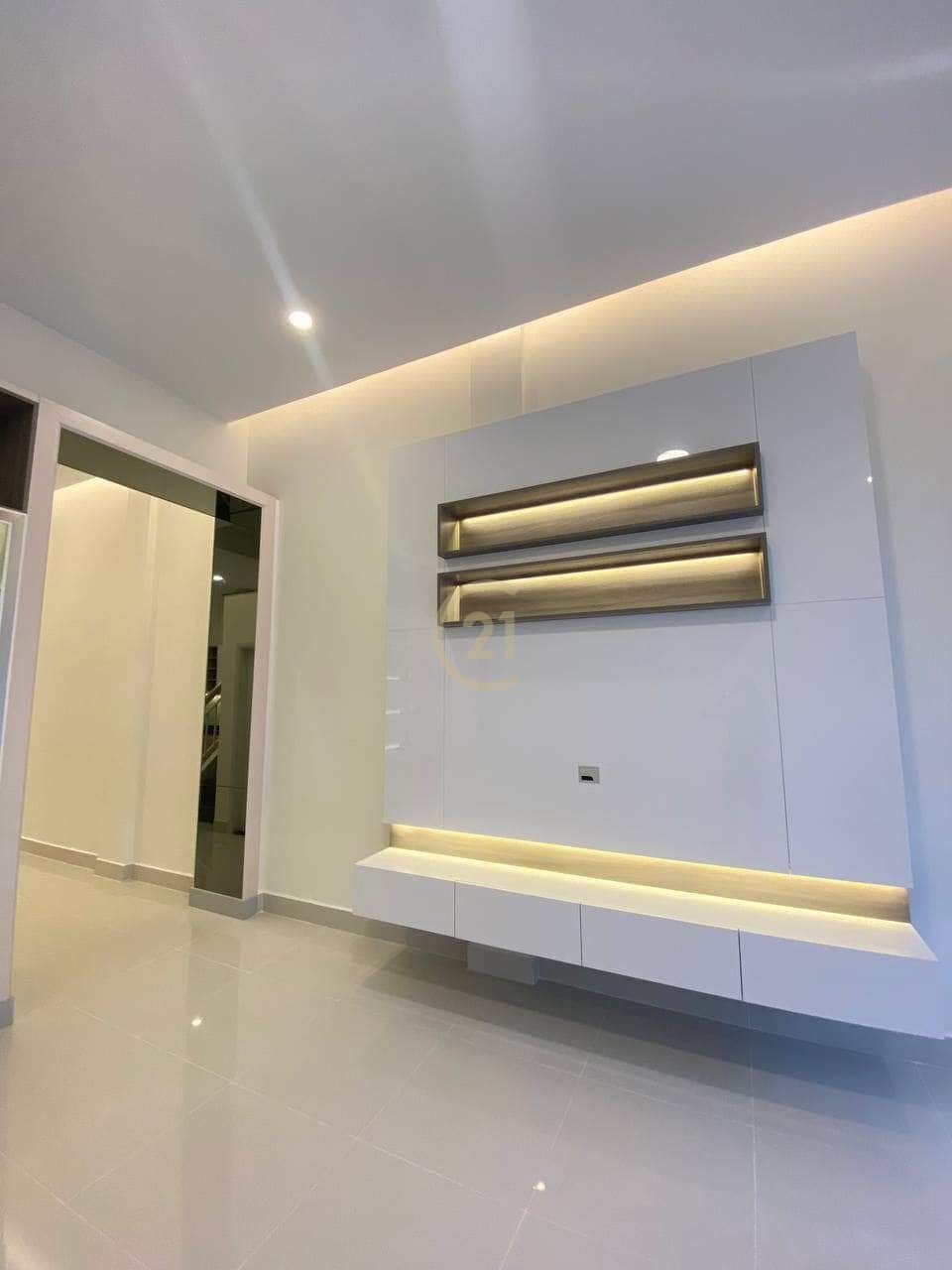 SHOP HOUSE FOR RENT AT PENGHOUT BOENGSNOR