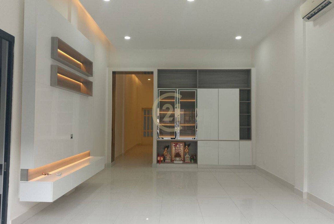 SHOP HOUSE FOR RENT AT PH BOEUNG SNOA