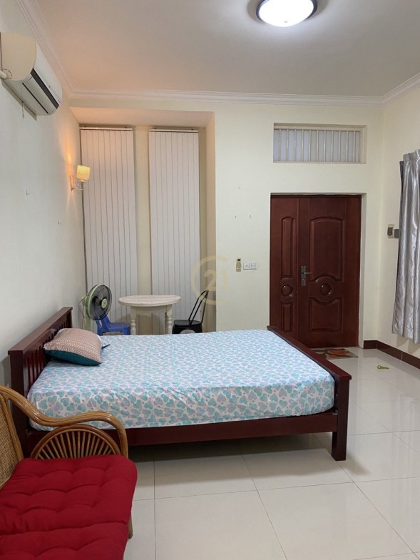 STUDIO ROOM FOR RENT AT TOUL TOMPUNG