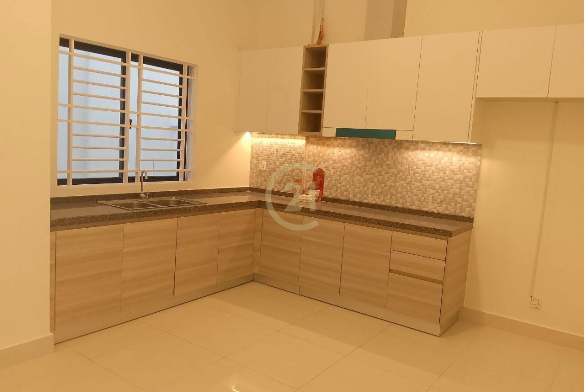 SHOP HOUSE FOR RENT AT PH BOEUNG SNOA