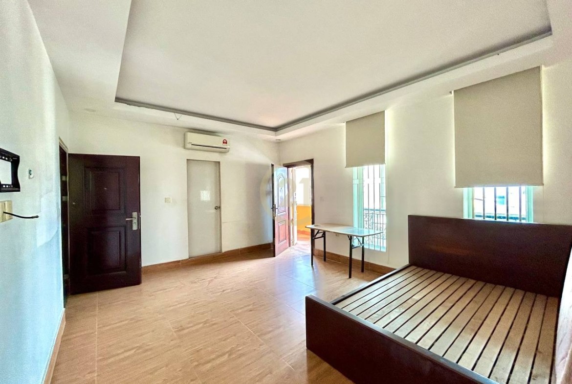 Good Price 1 Bed Apartment for rent at BKK3