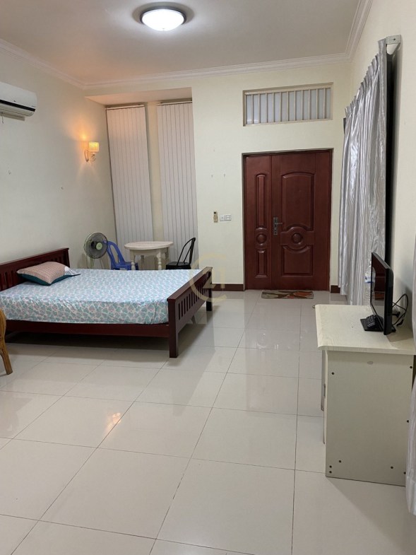 STUDIO ROOM FOR RENT AT TOUL TOMPUNG