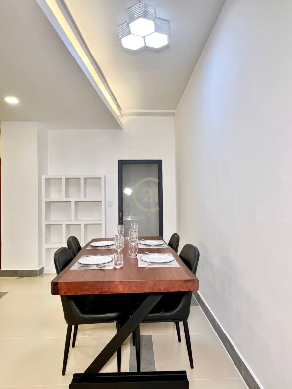 2 BEDROOM FOR RENT AT BKK1