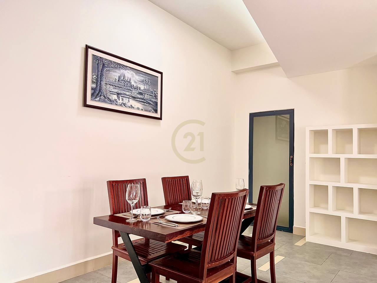 Brand New 2 Bedroom for rent at BKK1