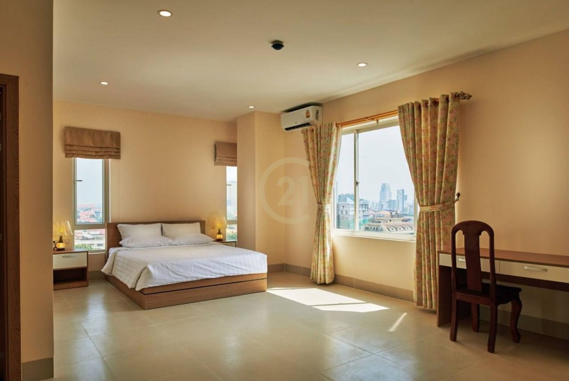 Modern 2 Bed Apartment for rent at Doun Penh