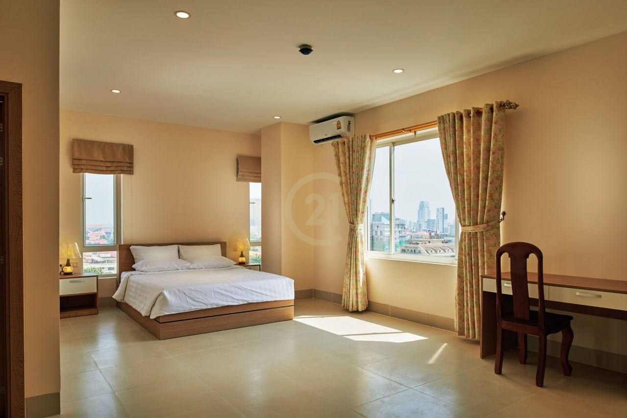 Modern 2 Bed Apartment for rent at Doun Penh
