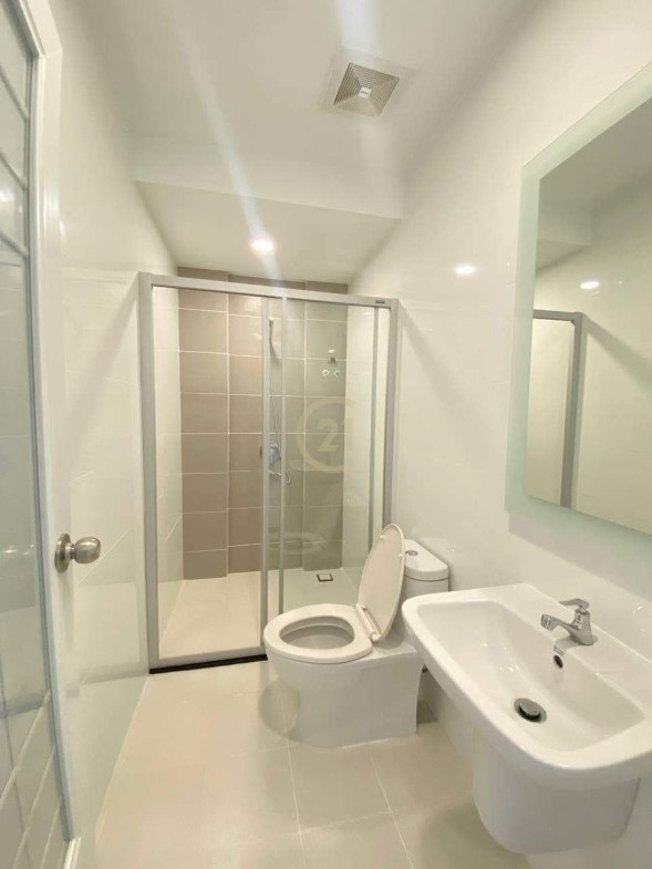 SHOP HOUSE FOR RENT AT PENGHOUT BOENGSNOR