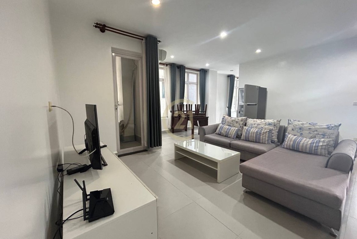 Modern 2 Bedroom for rent At Toul TomPoung