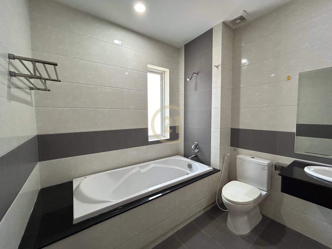 photo_6_2024-04-19_15-10-20 Luxury 2 BR Ap for rent at Toul Tom Poung