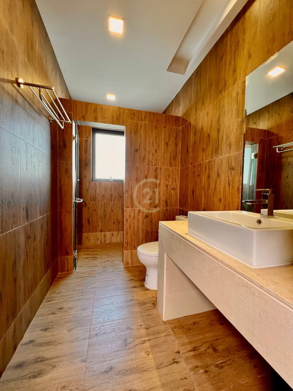 2 BEDROOM FOR RENT AT BKK1