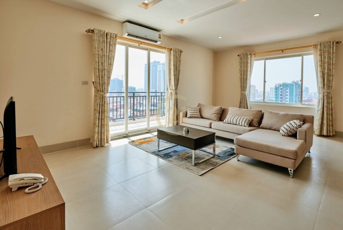 Modern 2 Bed Apartment for rent at Doun Penh