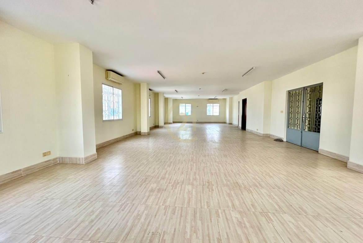OFFICE FOR RENT AT DAUN PENH