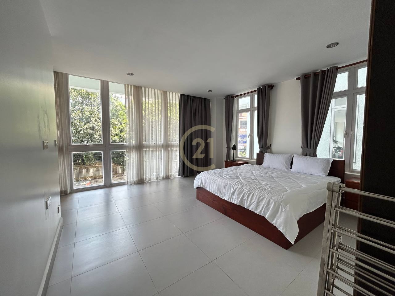photo_9_2024-04-11_11-47-01 Brand New Three-Bed for rent At Toul tomPoung