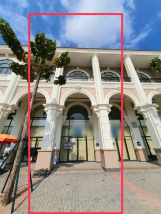 Mordern shop house for rent at Chbar Aompov