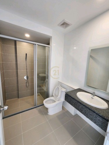 Mordern shop house for rent at Chbar Aompov