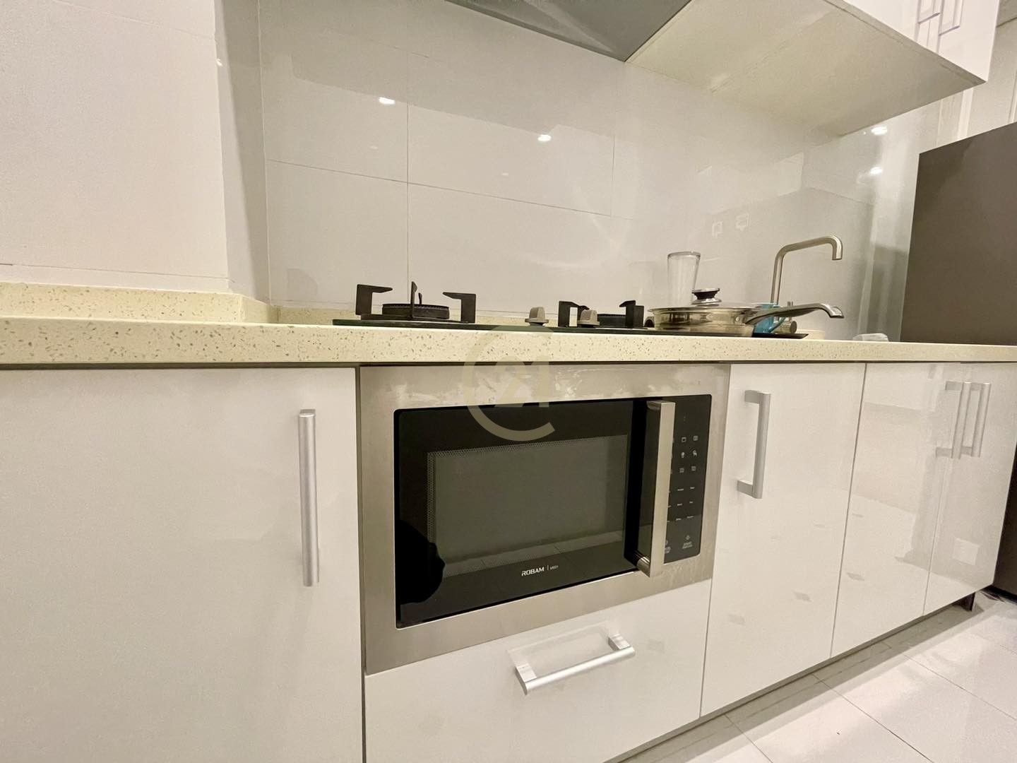 VINTAGE ONE BEDROOM FOR RENT