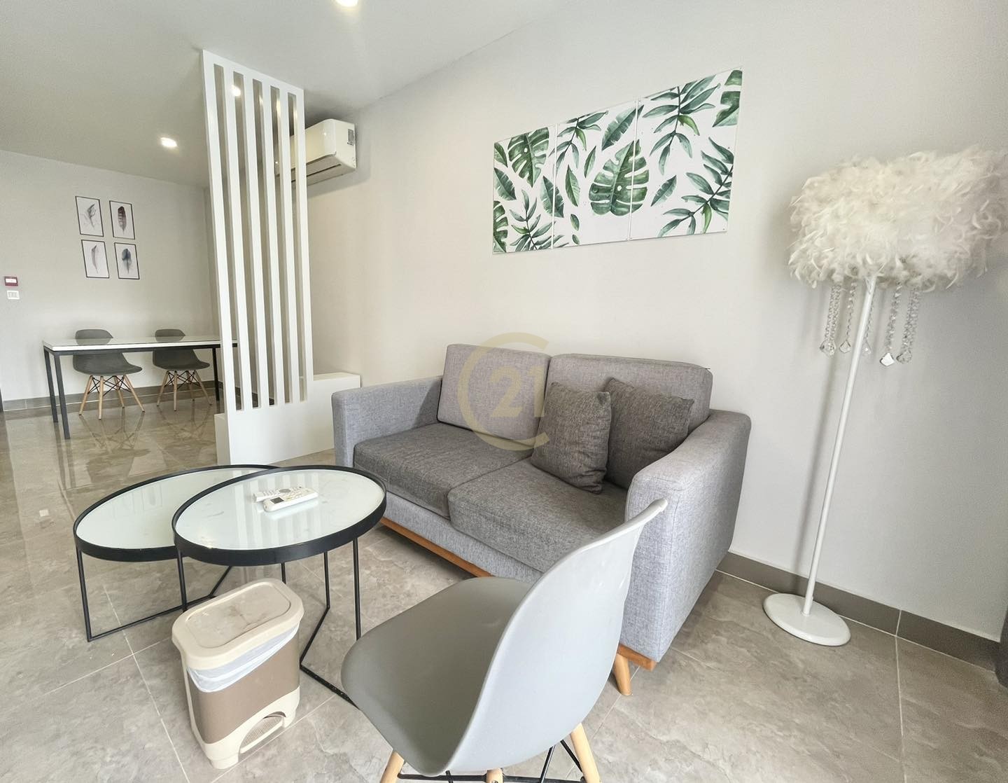 VINTAGE ONE BEDROOM FOR RENT