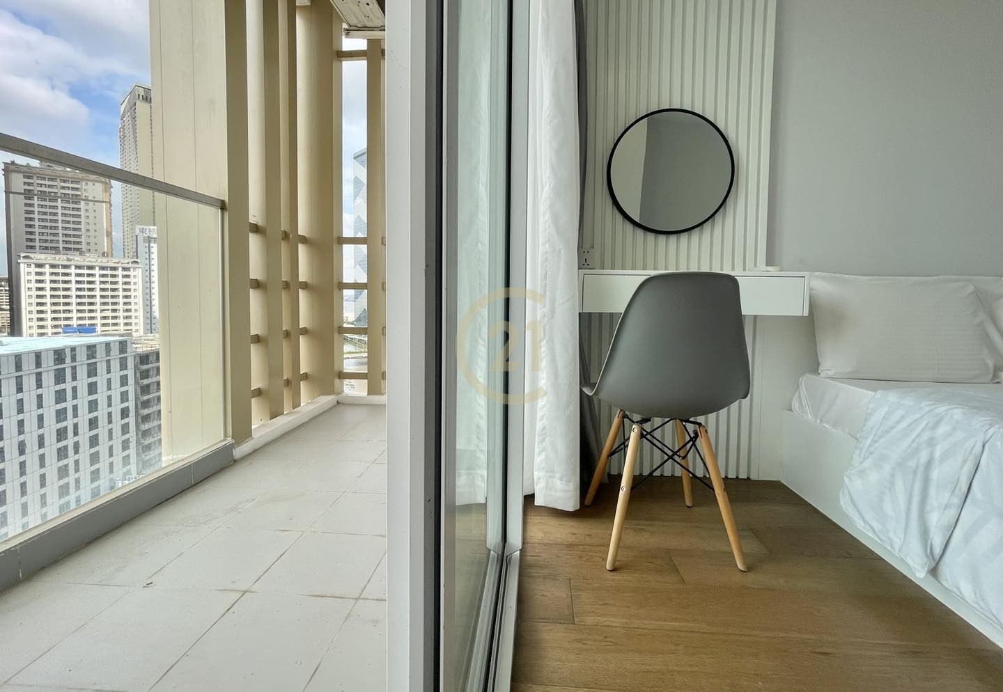 VINTAGE ONE BEDROOM FOR RENT