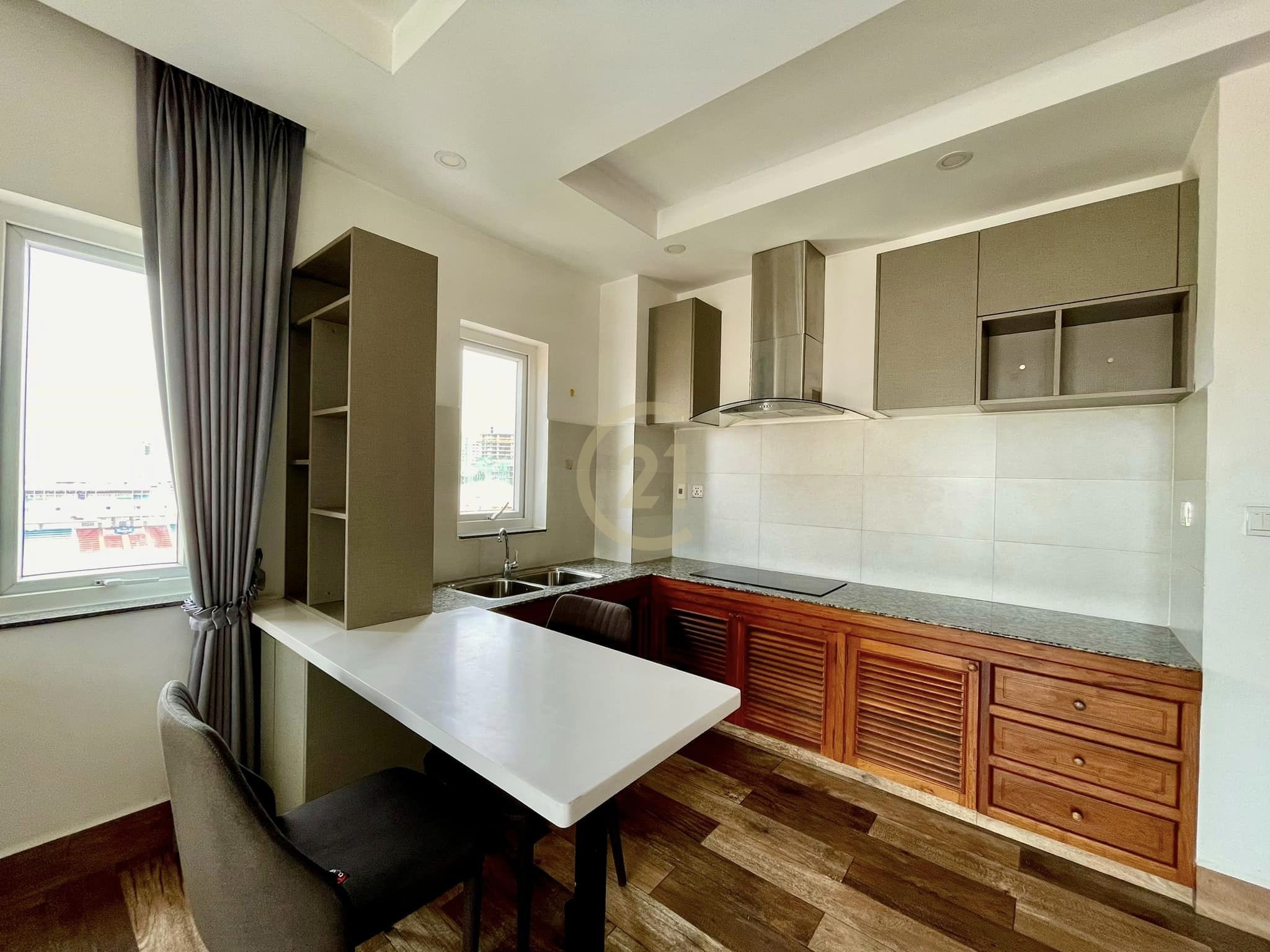 CLASSIC TWO BEDROOM FOR RENT
