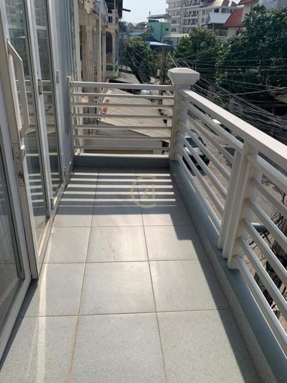 1 Bedroom For Rent At Toul Tompung