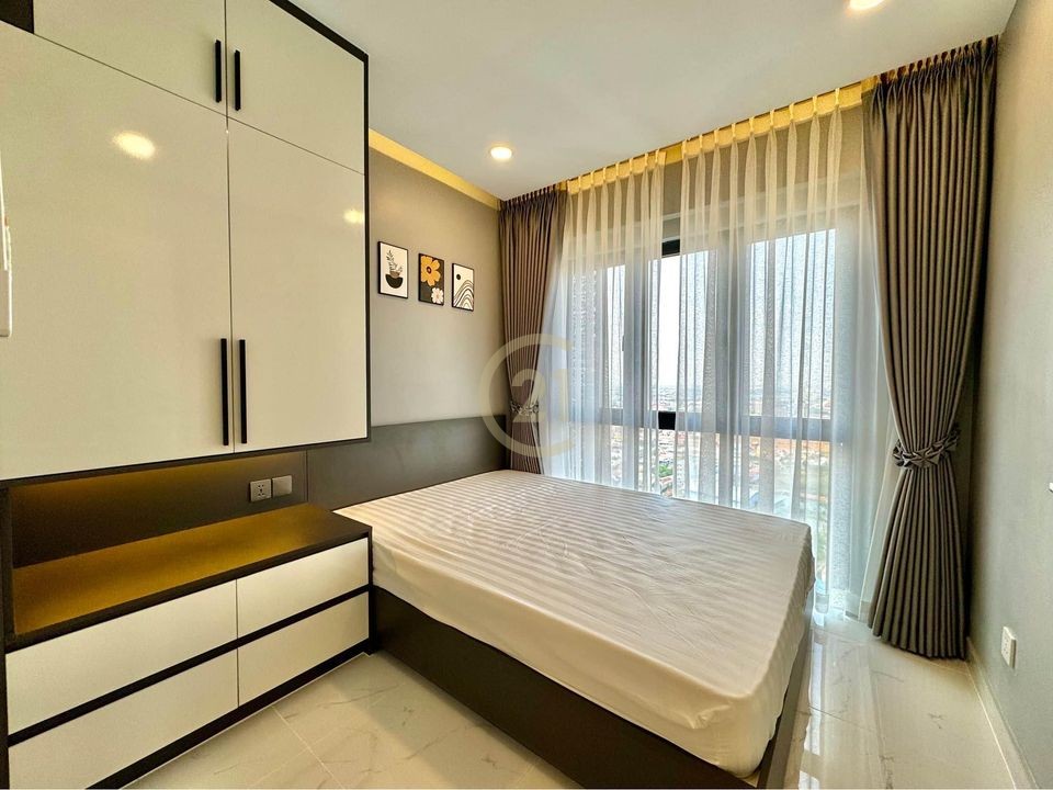 VINTAGE TWO BEDROOM FOR RENT