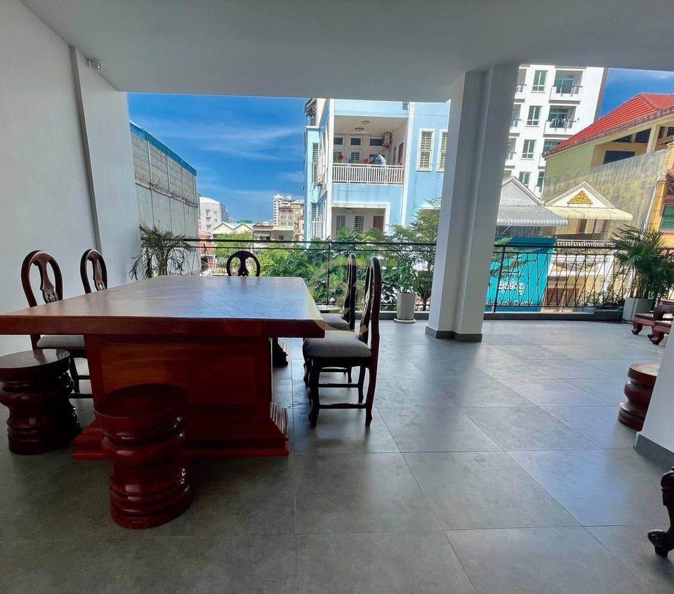 Brand new 01BR for Rent at BKK3