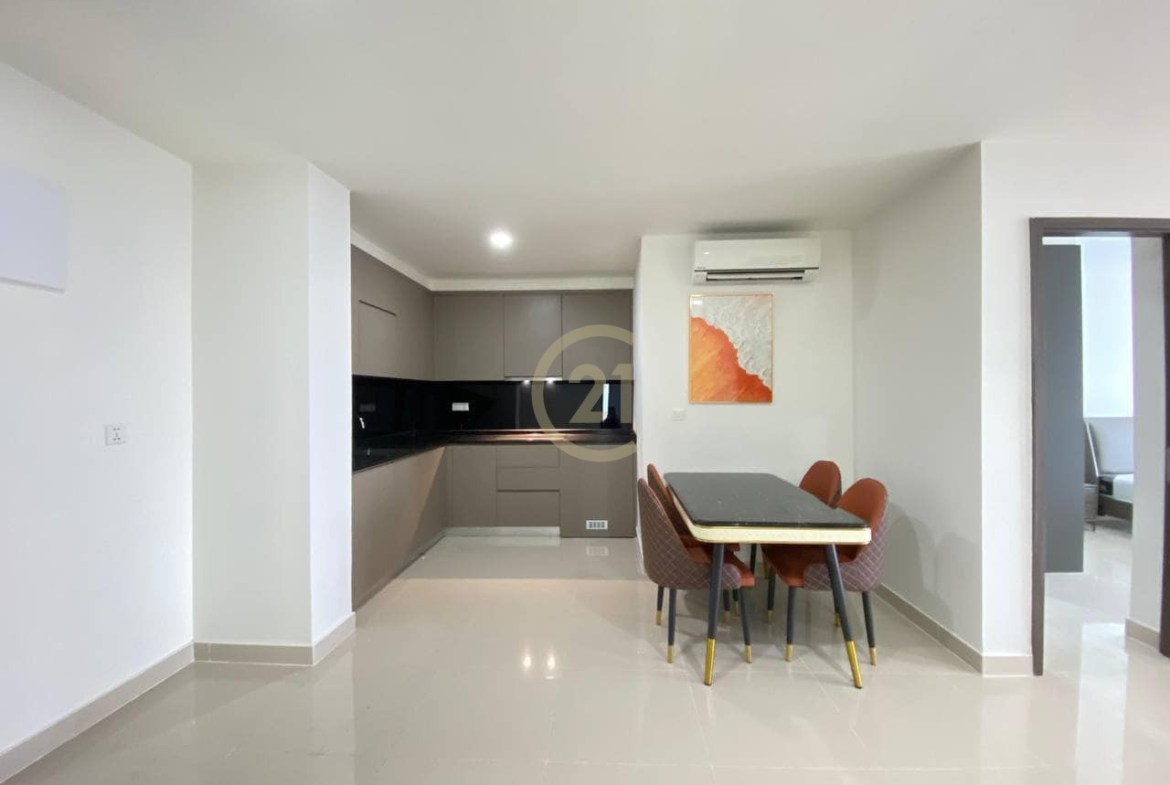 LUXERY THREE BEDROOM FOR RENT