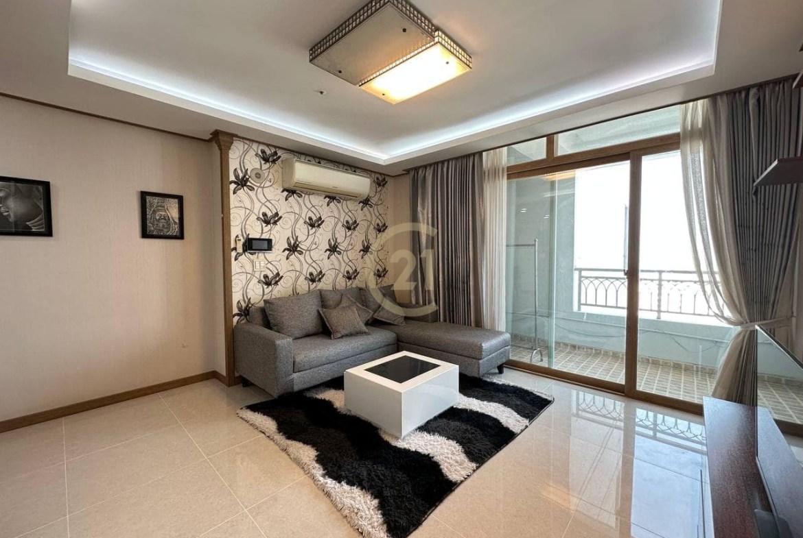 Spacious One Bedroom for rent at BKK1