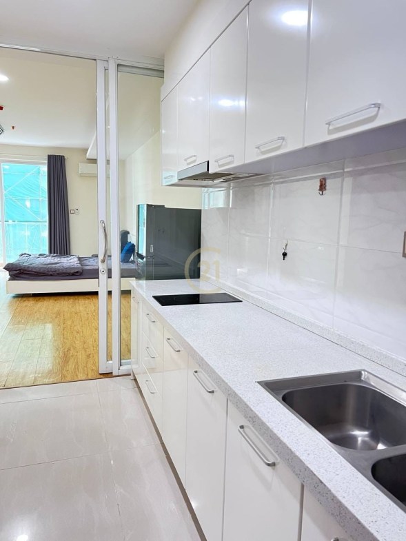 Studio Apartment for rent At 7 Makara
