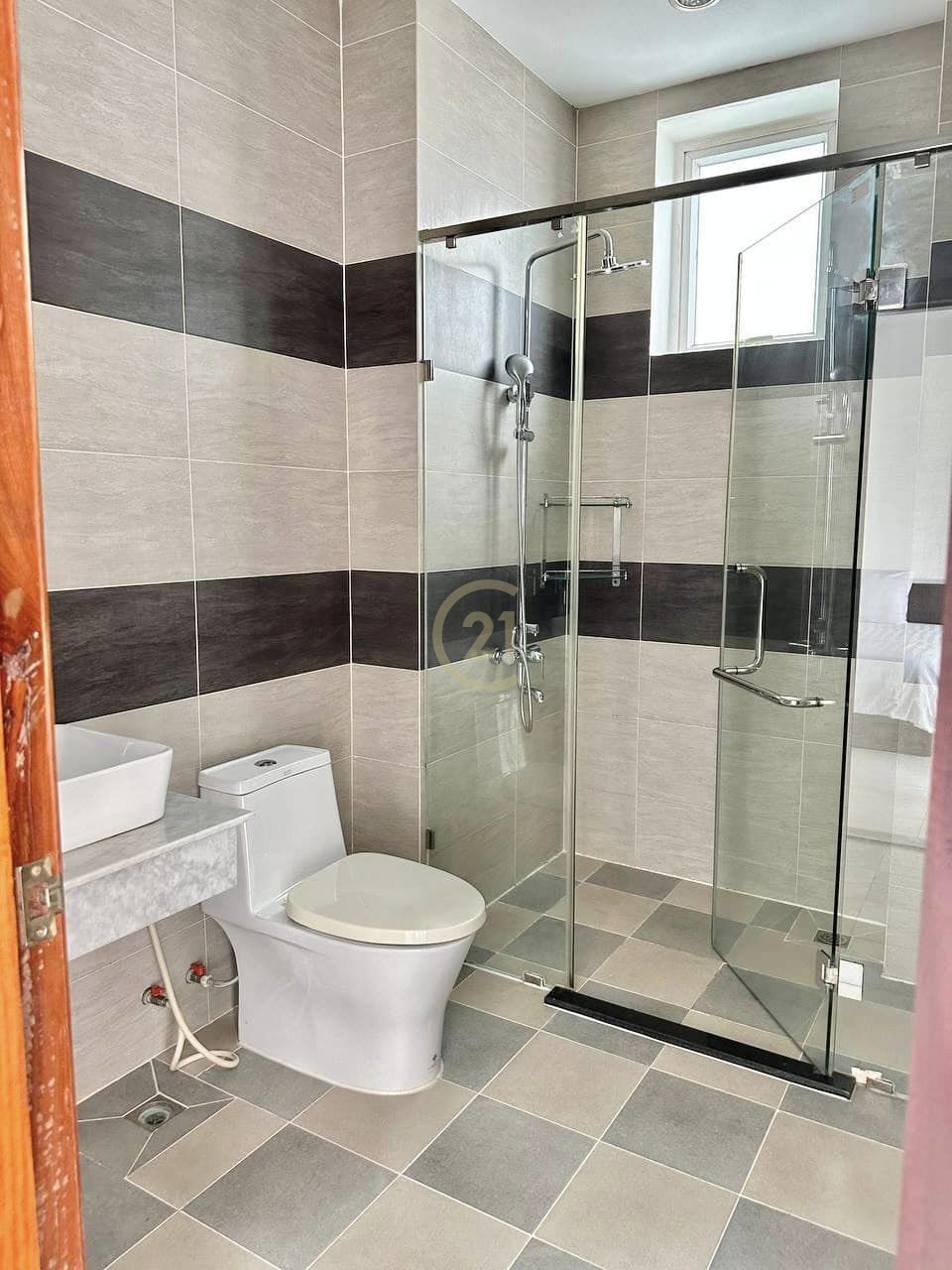 NICE TWO BEDROOM FOR RENT